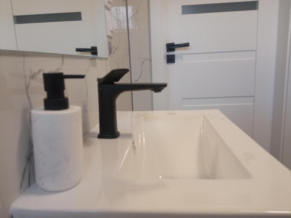 Apartament Wolnosci Jelenia Góra Exteriör bild
